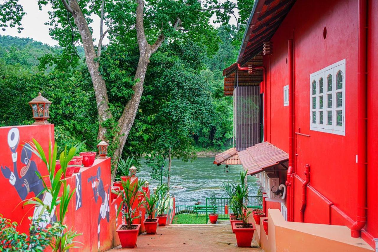 Falcon Riverview Resorts Kuttampuzha Exterior foto