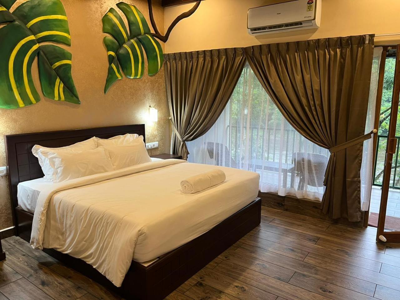 Falcon Riverview Resorts Kuttampuzha Exterior foto